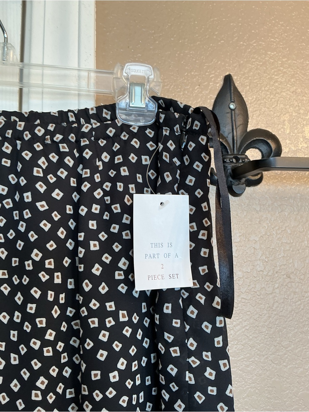 Danny & Nicole black patterned long sleeve blazer & ruffle hem skirt size 8P NWT - Picture 6 of 11
